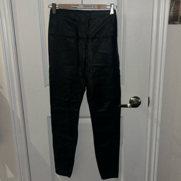 Wilfred Free Daria Pant Leather Leggings - Picture 3 of 7